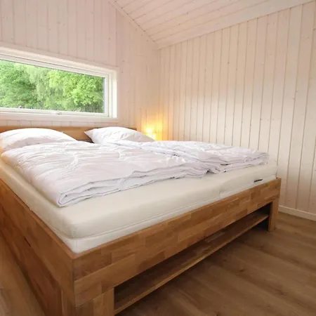 Larsson Mit Sauna Am See, Duemmer, Cleaning Included *